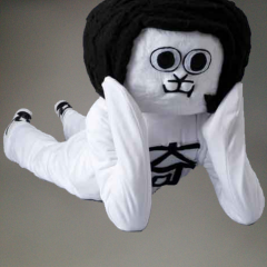 あの人気キャラクターと一緒に写真が撮れる「オカザえもんと撮るでござる」で夢の共演！のアイコン