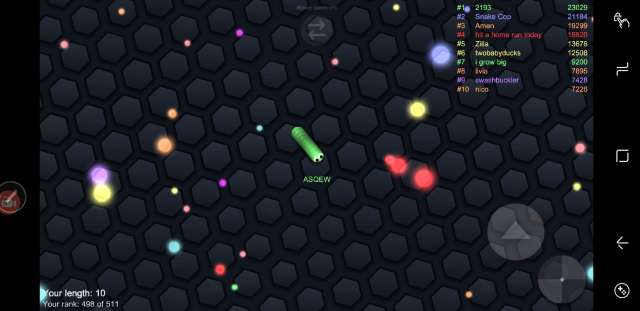 ▲ゲームスタート直後 | 『slither.io(スリザリオ)』のレビューと序盤の攻略