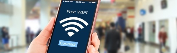 公衆Wi-Fiが遅すぎて使えない問題！「タウンWiFi」で今すぐ解決しよう！